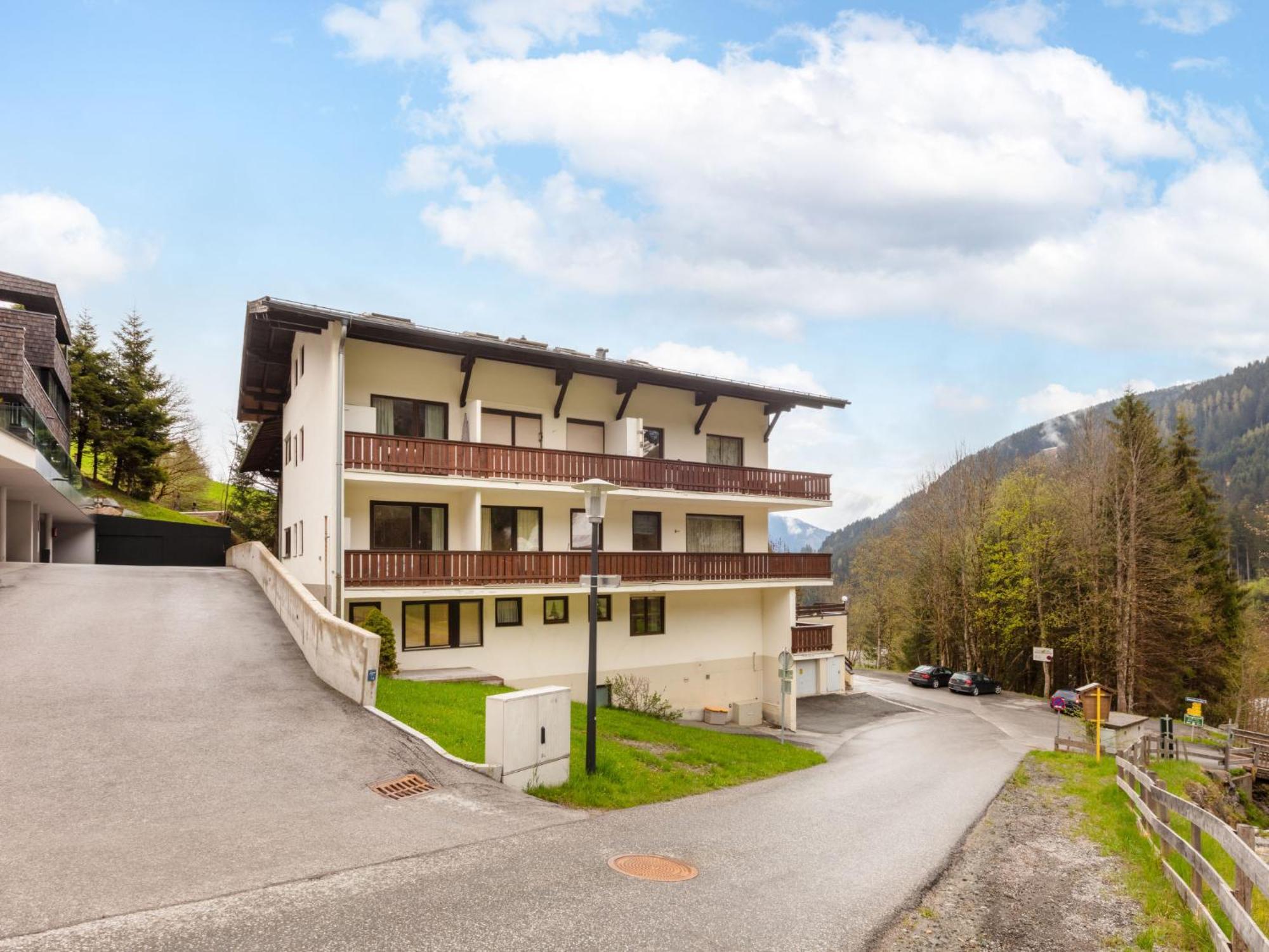 Apartment Holiday-1 By Interhome Zell am See Extérieur photo